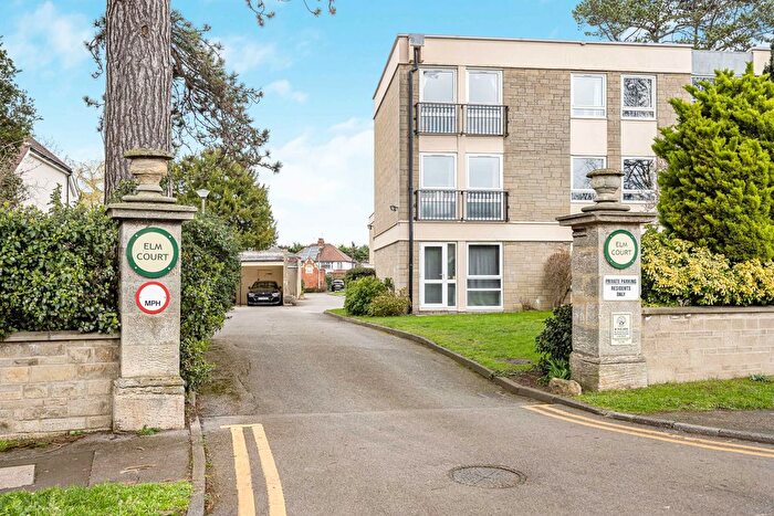 2 Bedroom Flat For Sale In Hillcourt Road, Cheltenham, GL52