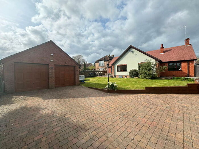 3 Bedroom Detached Bungalow For Sale In Station Road, Little Bytham, NG33
