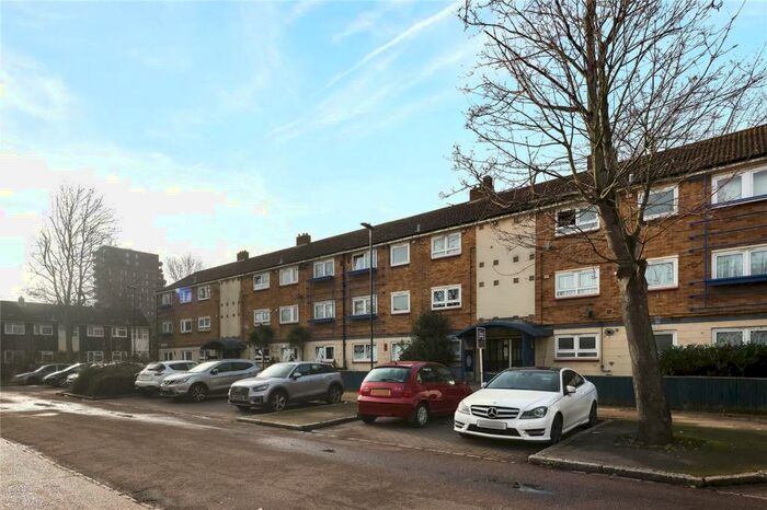 2 Bedroom Flat To Rent In Storey Street, Beckton, London, E16