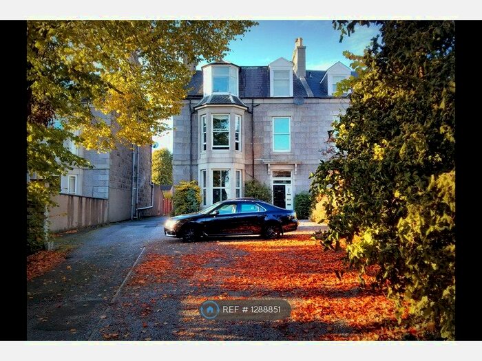 3 Bedroom Flat To Rent In Great Western Road, Aberdeen AB10