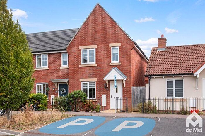 3 Bedroom End Of Terrace House For Sale In Little Grebe Road, Bishops Cleeve, GL52