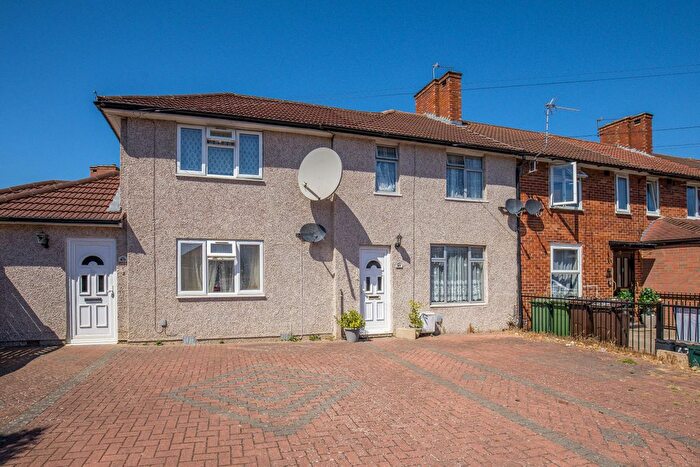 3 Bedroom Terraced House To Rent In Titchfield Road, Carshalton, SM5
