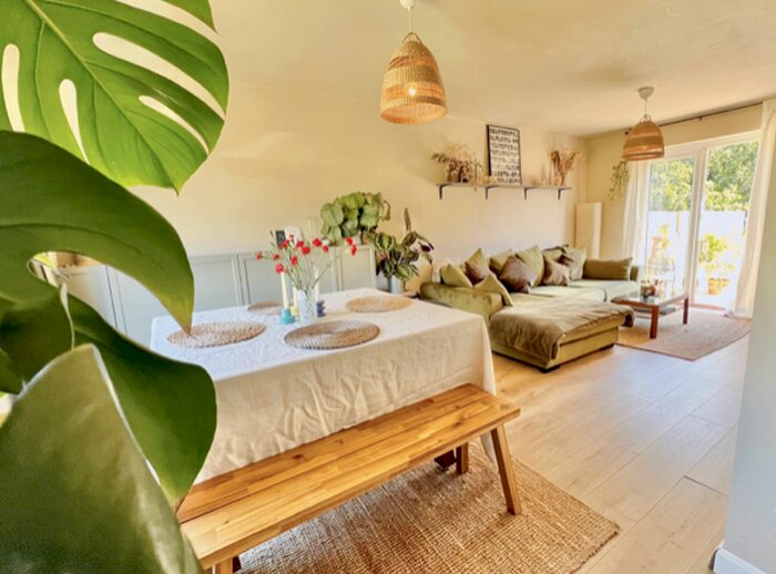 2 Bedroom Semi-Detached House To Rent In Brynglas Drive, Newport, NP20