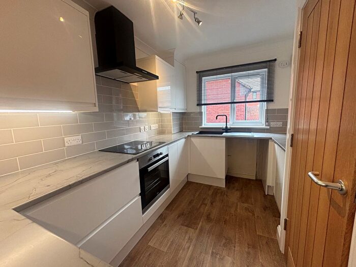 4 Bedroom Property To Rent In Chandlers Walk, Exeter, EX2