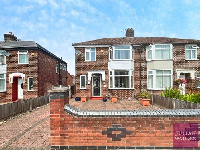 3 Bedroom Semi-Detached House For Sale In Betley Road, Reddish, Stockport, SK5