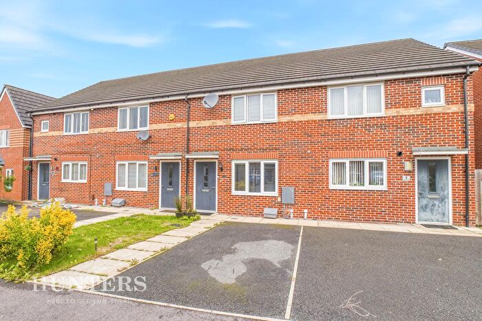 2 Bedroom Town House For Sale In Rowan Tree Road, Oldham, OL8