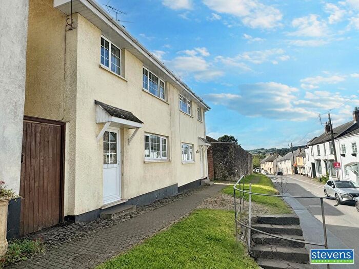 3 Bedroom Semi-Detached House For Sale In Bow, Crediton, Devon, EX17