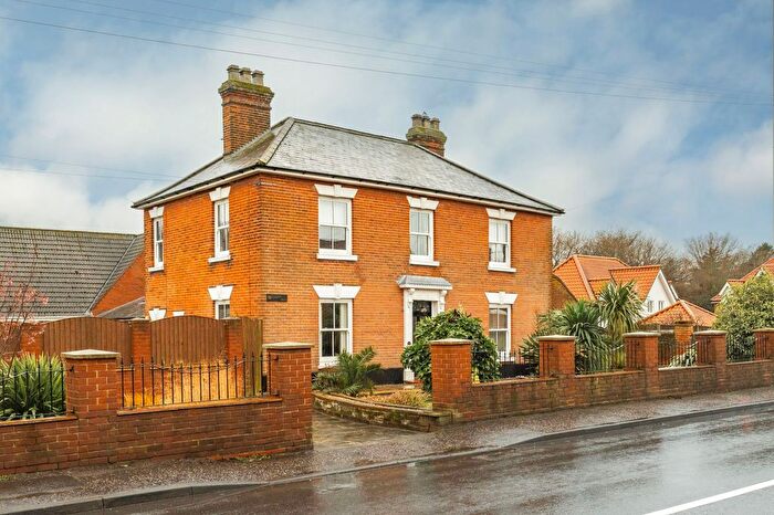 5 Bedroom Detached House For Sale In Cromer Road, North Walsham, NR28