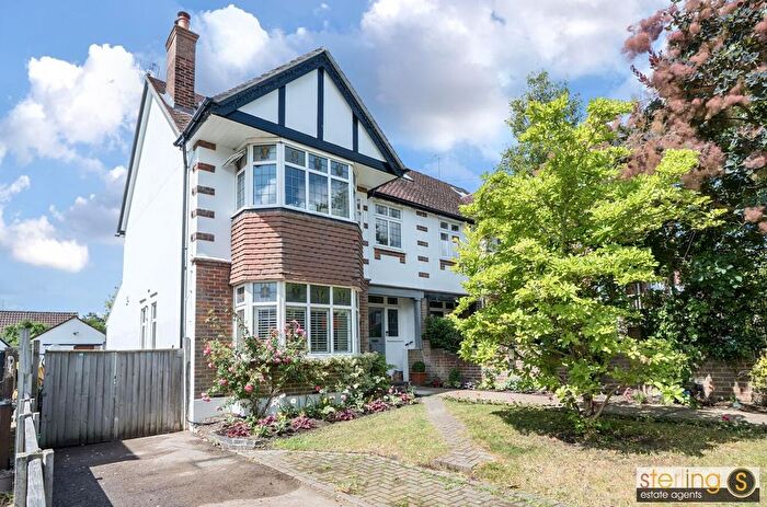 5 Bedroom Semi Detached House For Sale In Miswell Lane, Tring, HP23