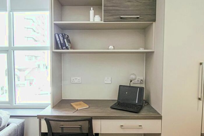 Studio To Rent In Blackfriars Road, Salford, M3