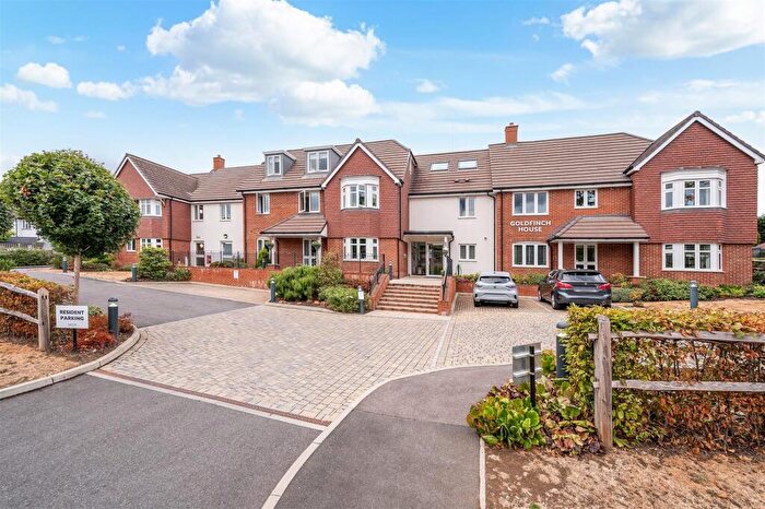 2 Bedroom Retirement Property For Sale In Outwood Lane, Coulsdon, CR5