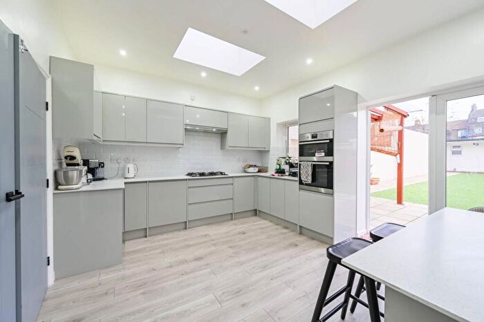 6 Bedroom Detached House For Sale In Sprowston Road, Forest Gate, London, , Forest Gate, London, E7