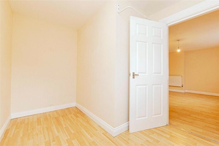 3 Bedroom Terraced House For Sale In Balmoral Terrace, Sunderland, Tyne And Wear, SR2