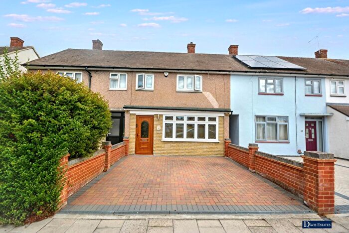 3 Bedroom Terraced House For Sale In Chatteris Avenue, Harold Hill, Romford, RM3