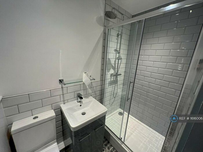 2 Bedroom Flat To Rent In Bowling Green Street, Leicester, LE1