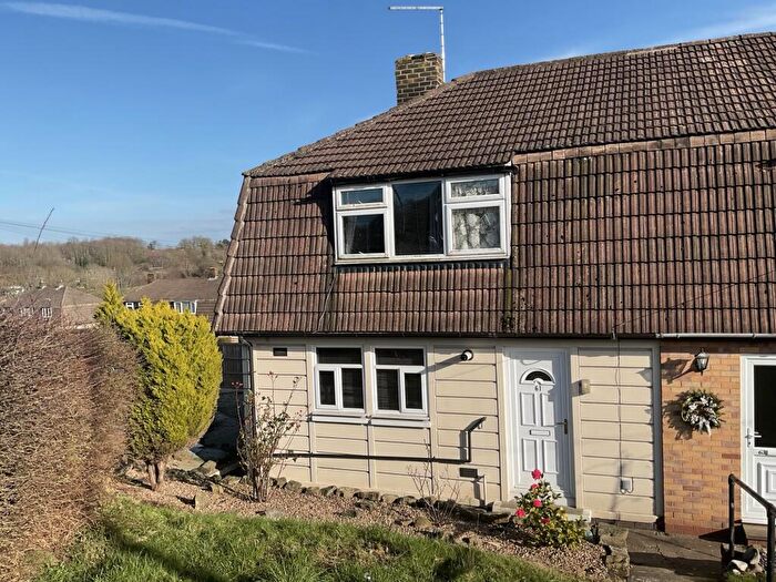 3 Bedroom End Of Terrace House For Sale In Hady Lane, Chesterfield, Derbyshire, S41