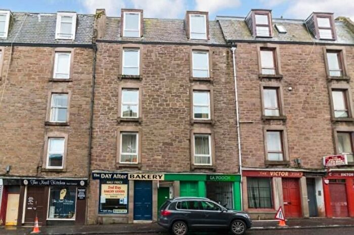 3 Bedroom Flat To Rent In Blackness Road, West End, Dundee, DD1