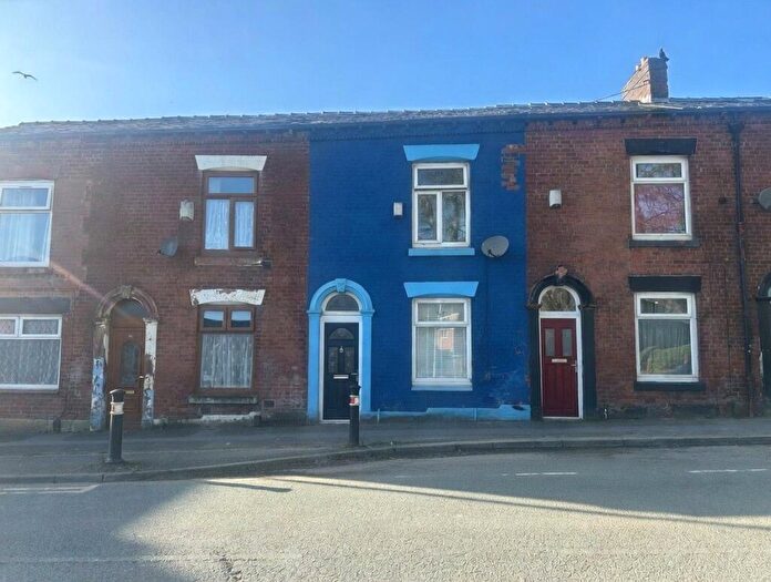3 Bedroom Terraced House For Sale In Copster Hill Road, Oldham, Greater Manchester, OL8