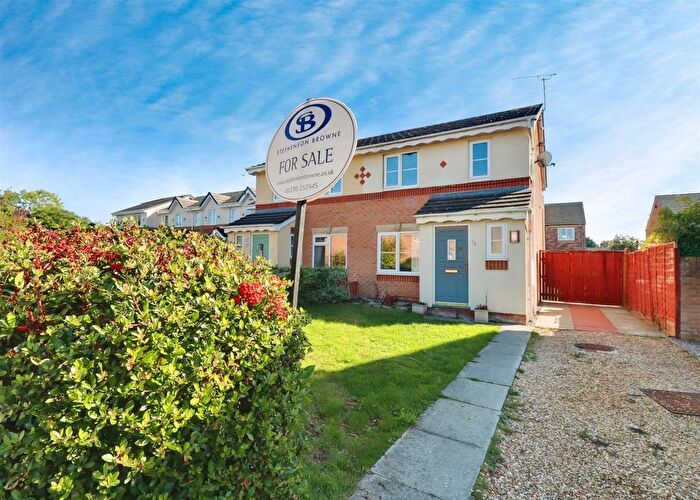 3 Bedroom Semi Detached House For Sale In Hughes Drive, Crewe, CW2