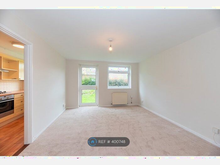 1 Bedroom Flat To Rent In Harrowdene Gardens, Teddington, TW11