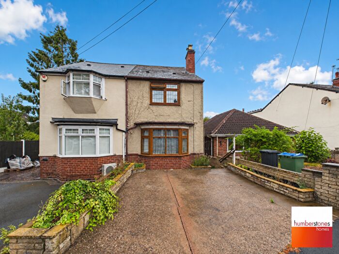 4 Bedroom Semi-detached House For Sale In Birch Road, Oldbury, B68