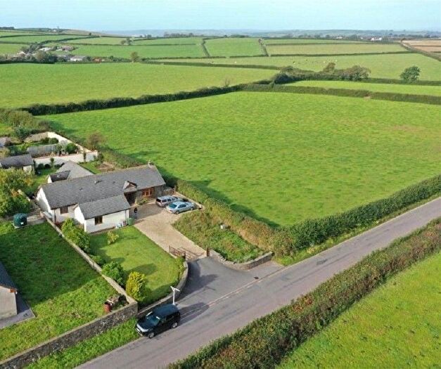4 Bedroom Detached Bungalow For Sale In Parc Y Gwenyn, Broadway, Ferryside, Carmarthenshire., SA17