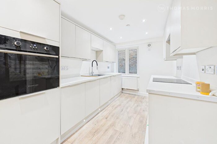 3 Bedroom Terraced House To Rent In Windmill Row, St. Neots, Cambridgeshire, PE19