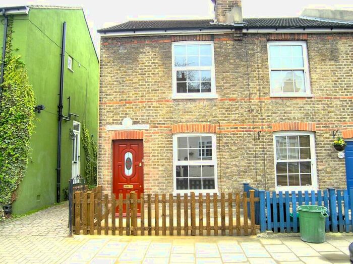 2 Bedroom Detached House To Rent In Recreation Road, Bromley, BR2