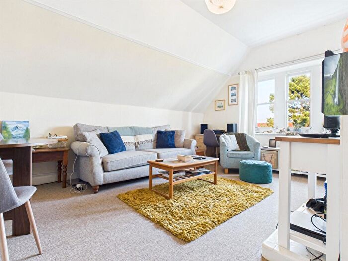 1 Bedroom Apartment To Rent In , Lansdowne Road, Worthing, BN11