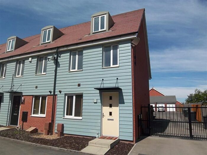 3 Bedroom Property To Rent In Farrow Avenue, Hampton Vale, Peterborough, PE7