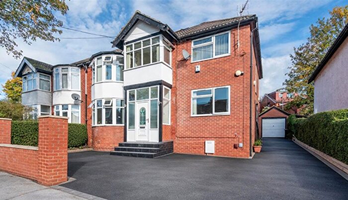 6 Bedroom Semi Detached House For Sale In St. Martins Road, Chapel Allerton, LS7