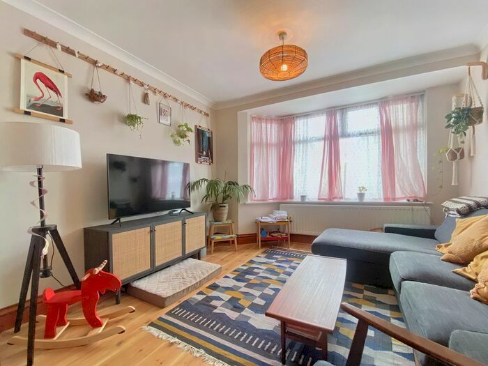 3 Bedroom Semi-Detached House To Rent In Dellfield Crescent, Uxbridge, Middlesex, UB8