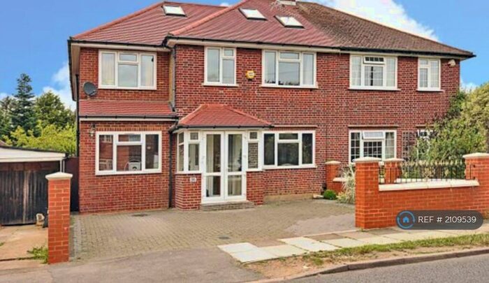 6 Bedroom Semi-Detached House To Rent In Eastern Avenue, Pinner, HA5