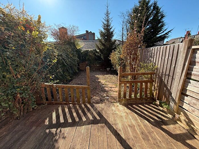 2 Bedroom Terraced House For Sale In Cumberland Road, Reading, Berkshire, RG1