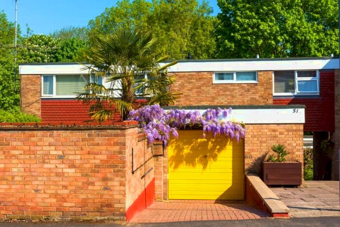 1 Bedroom Garage / Parking To Rent In Wharfedale, Hemel Hempstead, Hertfordshire, HP2