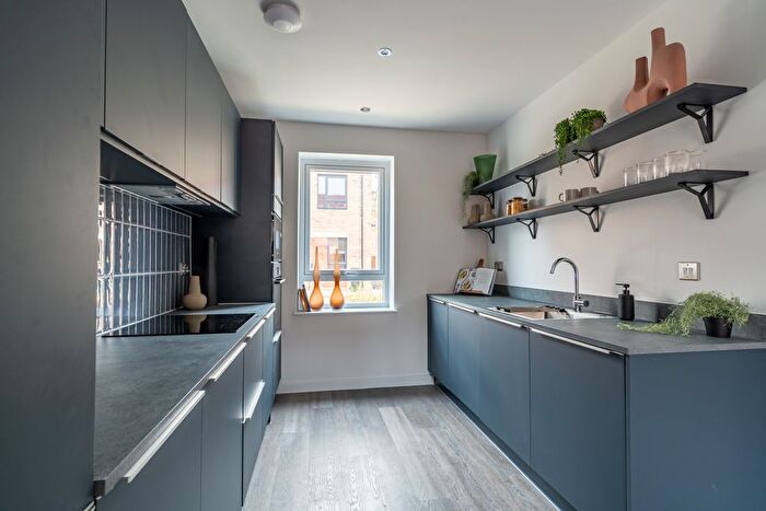 2 Bedroom Maisonette For Sale In Edward Grange Street, Cambridge, CB1
