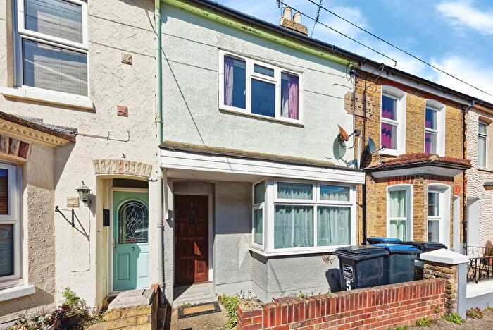 2 Bedroom Terraced House For Sale In Grosvenor Road, Ramsgate, Kent, CT11