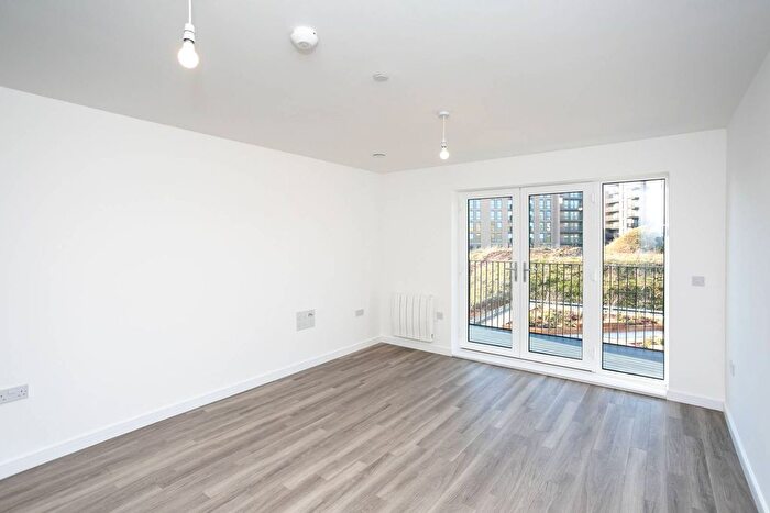 1 Bedroom Flat To Rent In Thurlows Court, Watford, WD18