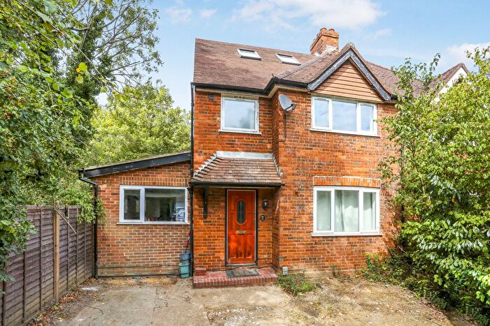 1 Bedroom Flat To Rent In Ashenden Road, Guildford, GU2