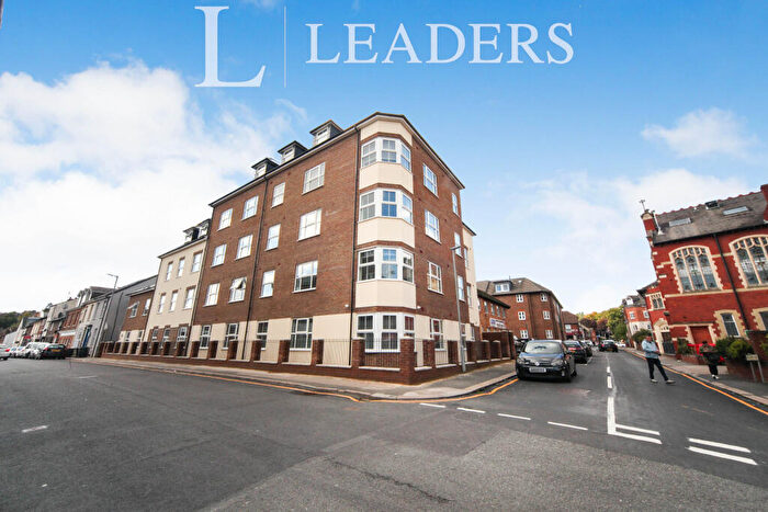 3 Bedroom Flat To Rent In Hastings Street, Luton, Bedfordshire, LU1