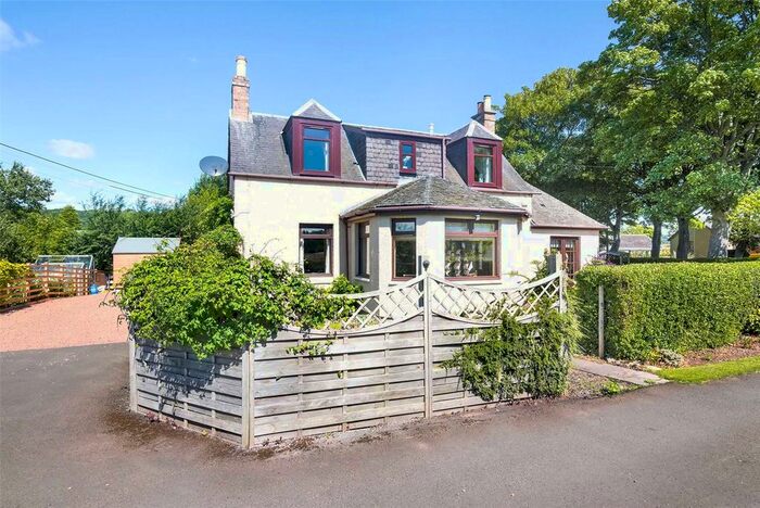 4 Bedroom Detached House For Sale In The Hollies, Errol, Perth, PH2