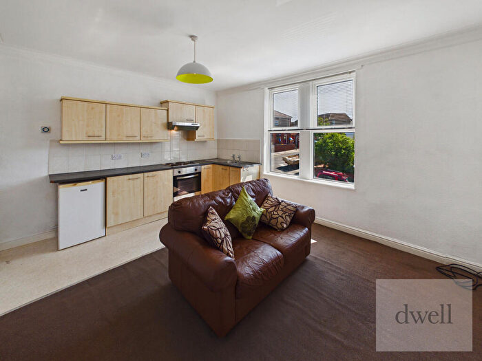 1 Bedroom Flat To Rent In Armley Ridge Road, Armley, Leeds, LS12
