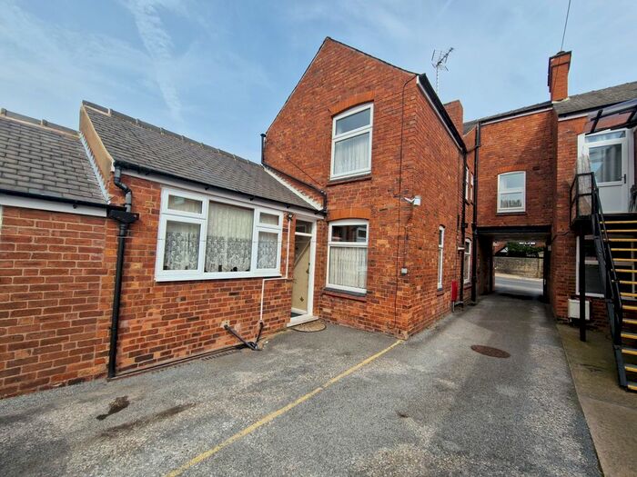 3 Bedroom Flat To Rent In Southwell Road East, Rainworth, Mansfield, NG21