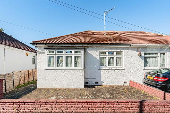 2 Bedroom Semi-Detached Bungalow For Sale In Rugby Avenue, Wembley, HA0