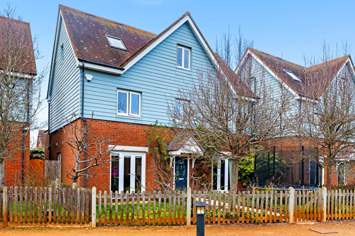 5 Bedroom Detached House For Sale In Ref: Gk - The Moors, Redhill, RH1