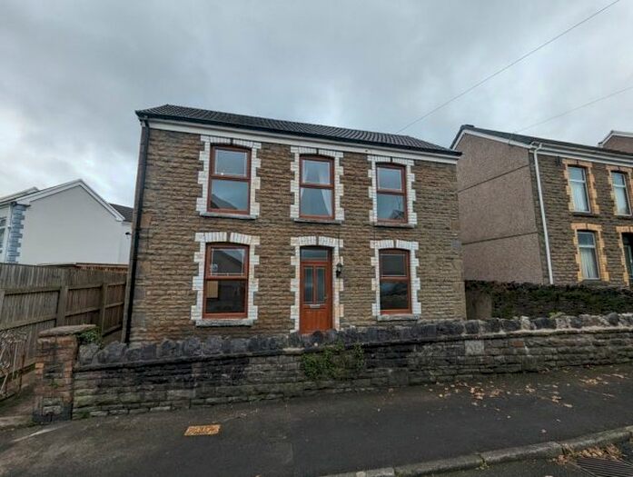 3 Bedroom Detached House To Rent In Bosworth Road, Neath, SA10