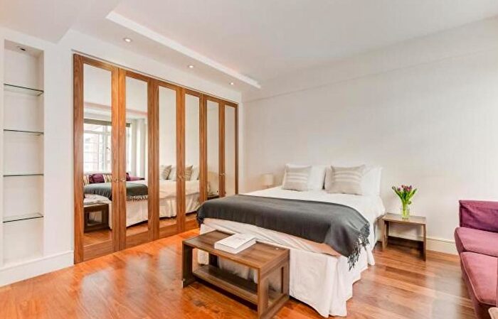 Studio To Rent In Hall Road, St John's Wood, London, NW8