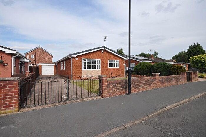 3 Bedroom Detached Bungalow For Sale In Pennine Road, Thorne, Doncaster, DN8
