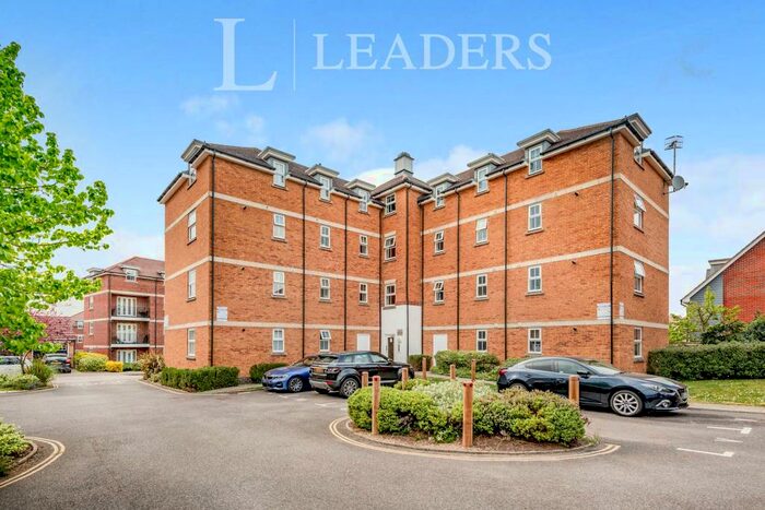 2 Bedroom Apartment To Rent In Rawlinson Road, Maidenbower, RH10