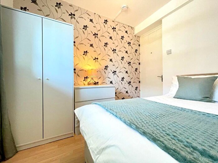 1 Bedroom Flat To Rent In Talwin Street, London, E3